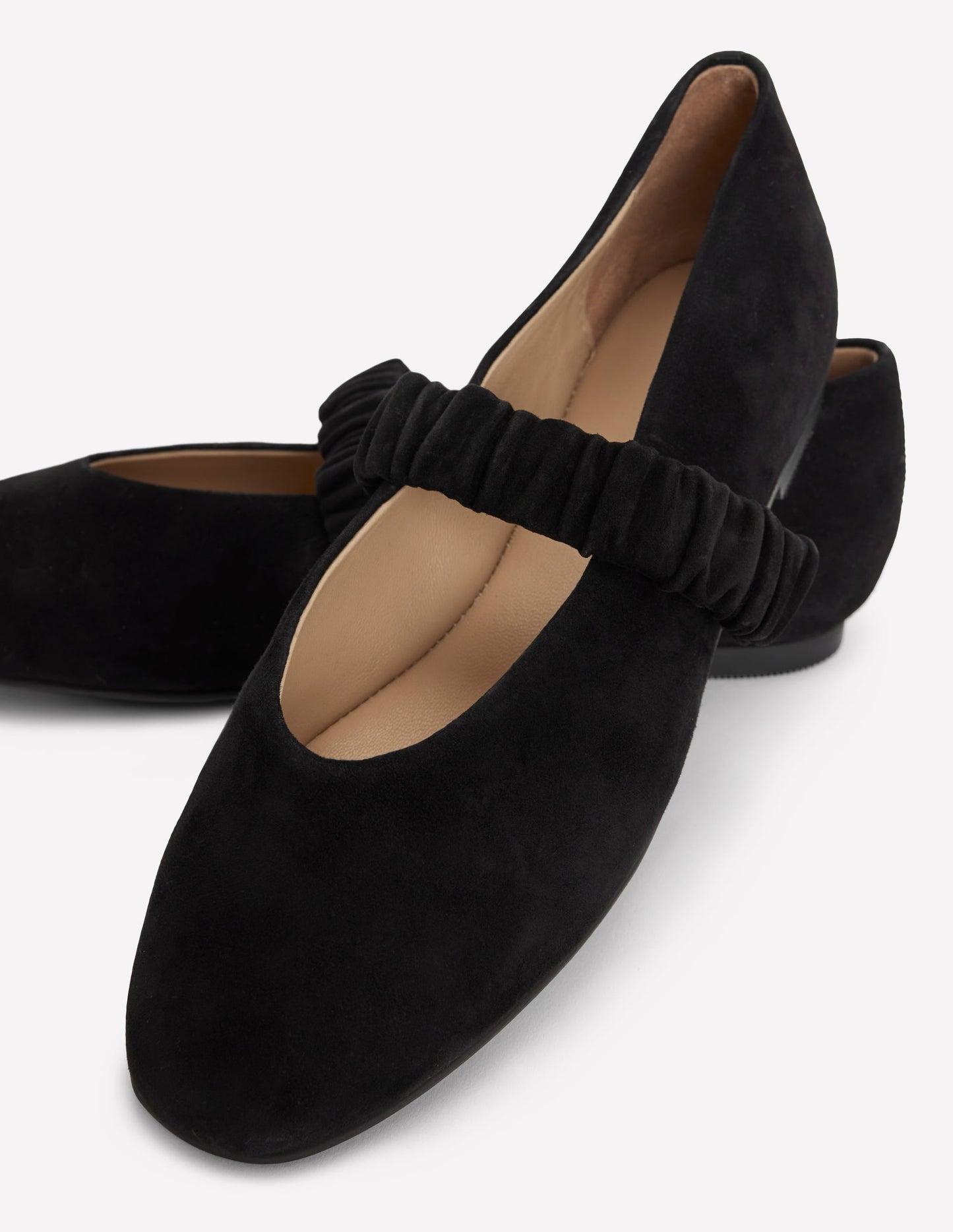 Camilla Ruched Ballet Flats-Black