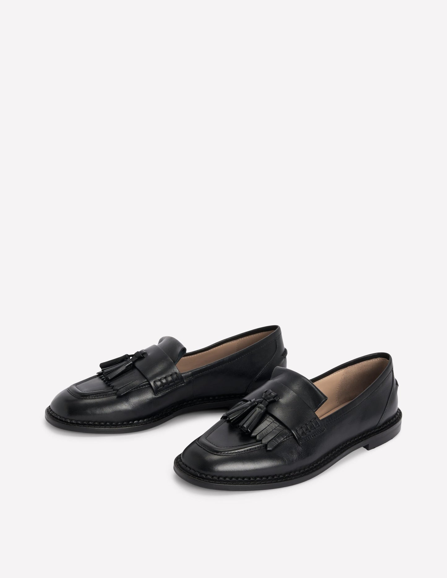 Nya Ghillie Flat Loafers-Black