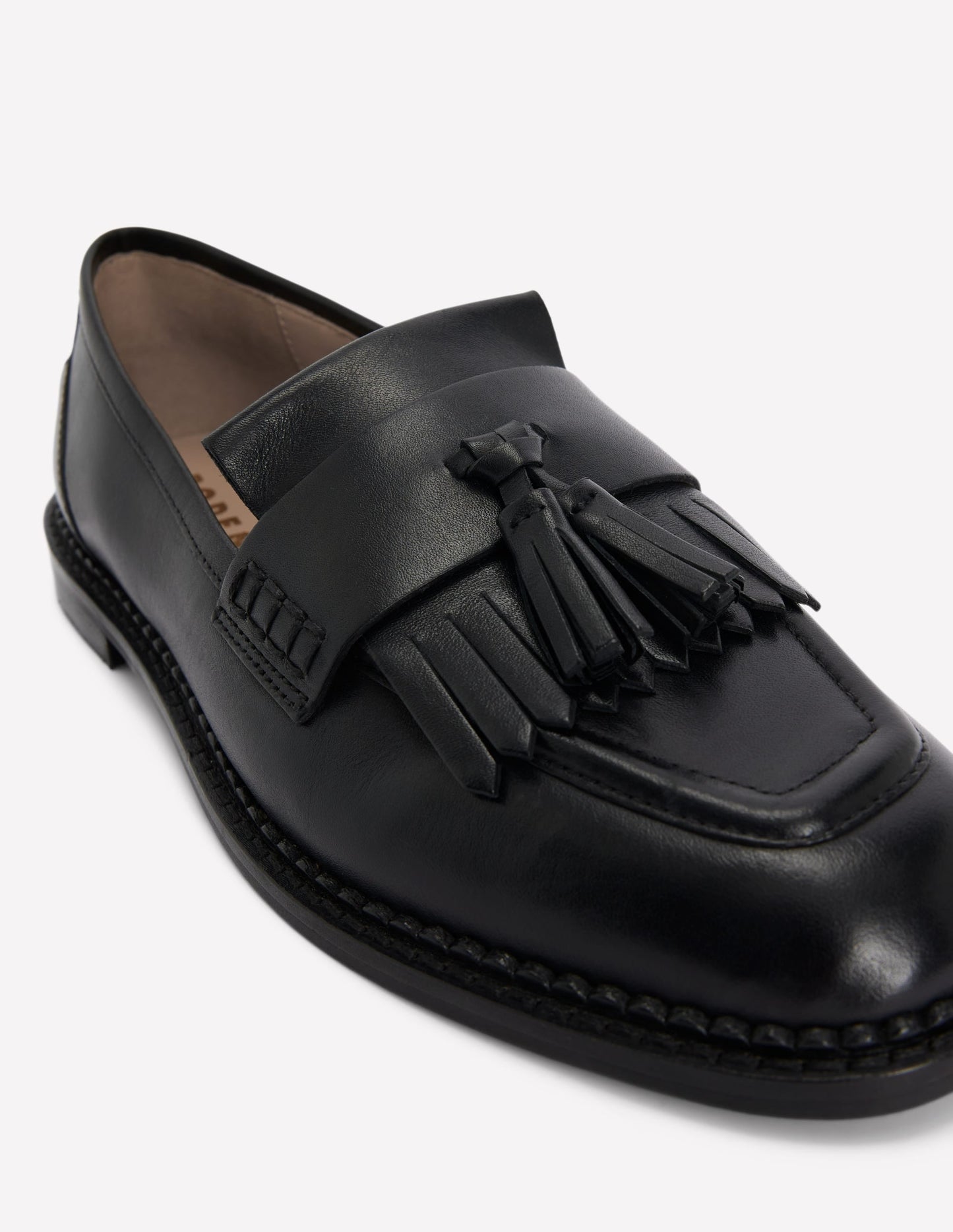 Nya Ghillie Flat Loafers-Black