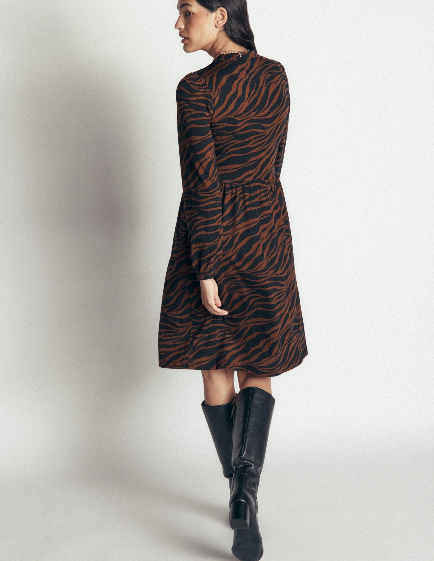 Naomi Relaxed Jersey Dress-Raw Umber, Zebra Swirl
