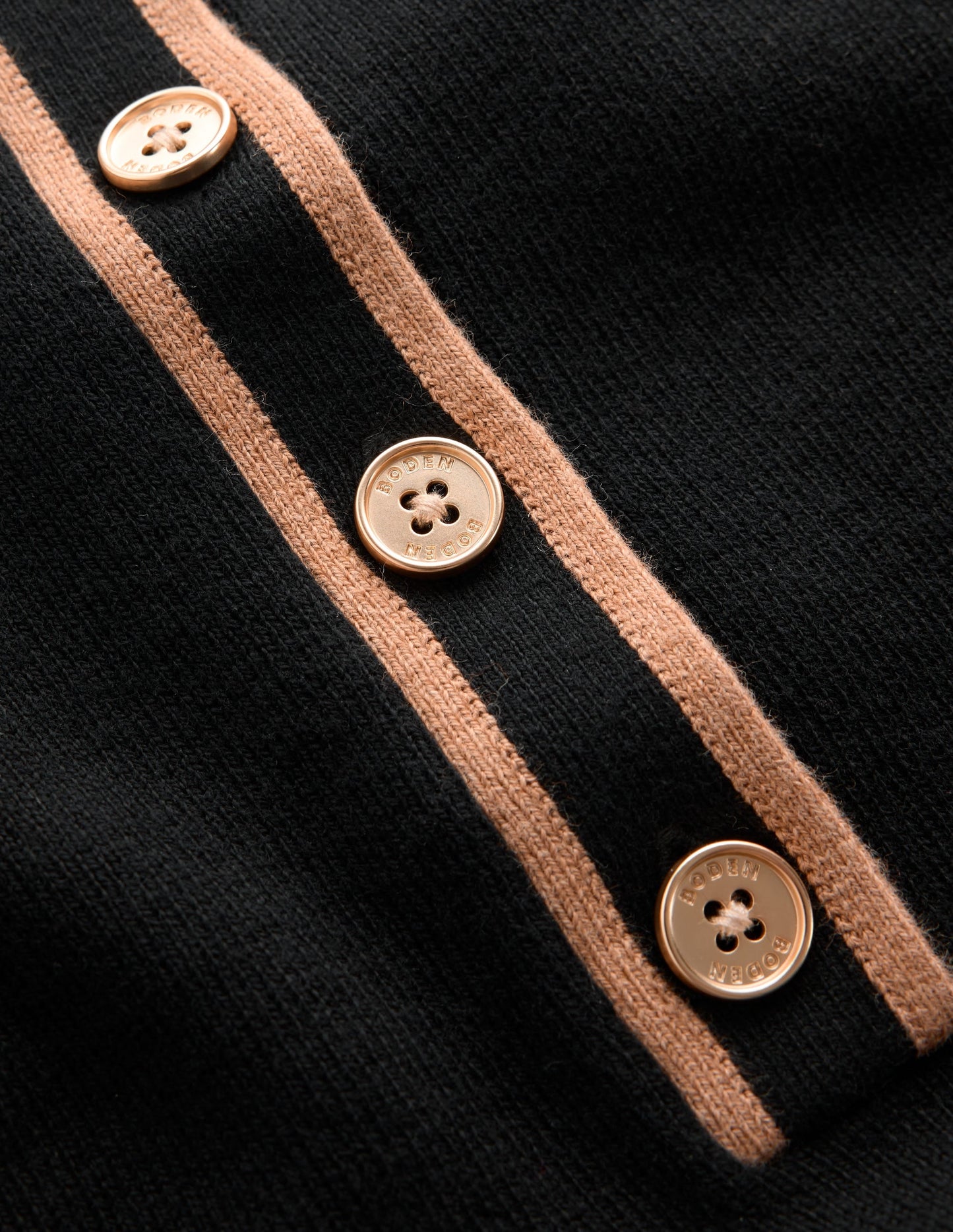 Liz Henley Jumper-Black
