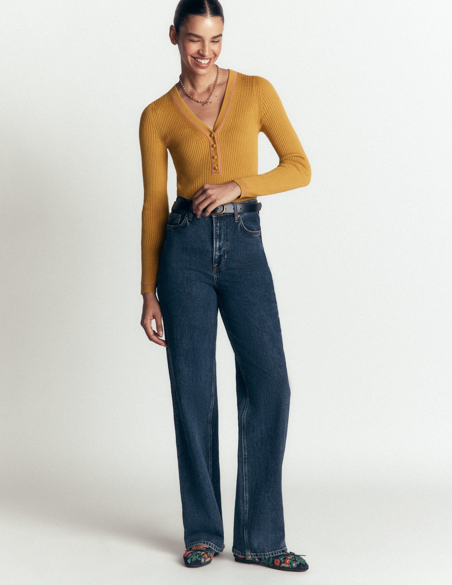 Paula Ribbed V Neck Jumper-Gold Wheat