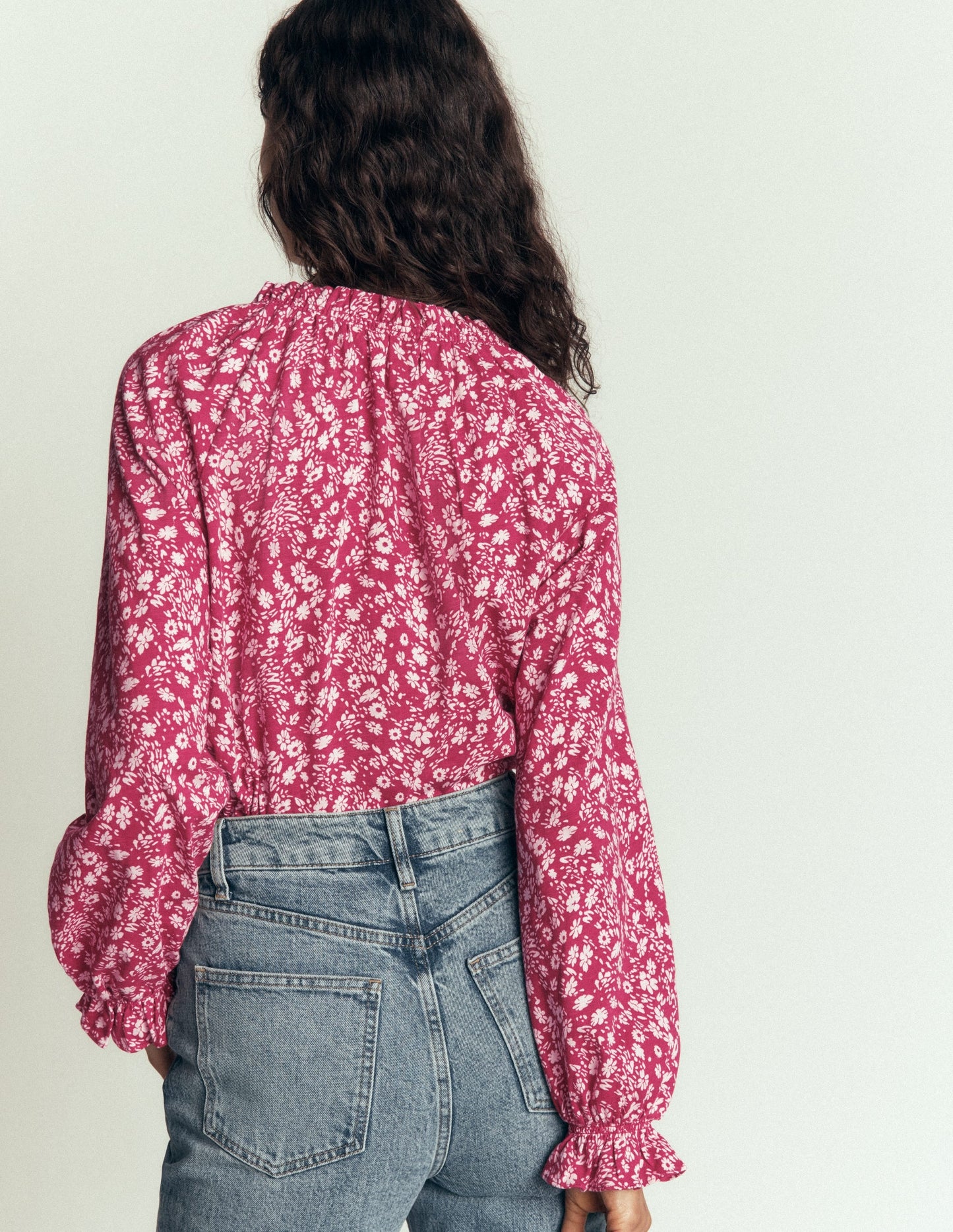 Pia Ruffle Detail Top-Red Bud, Scattered Flora