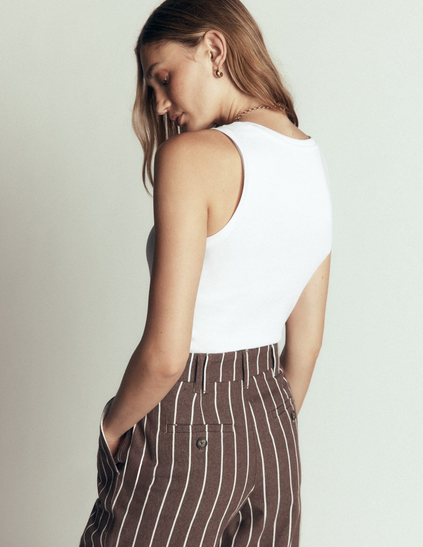 Annie Essential V Neck Vest-White