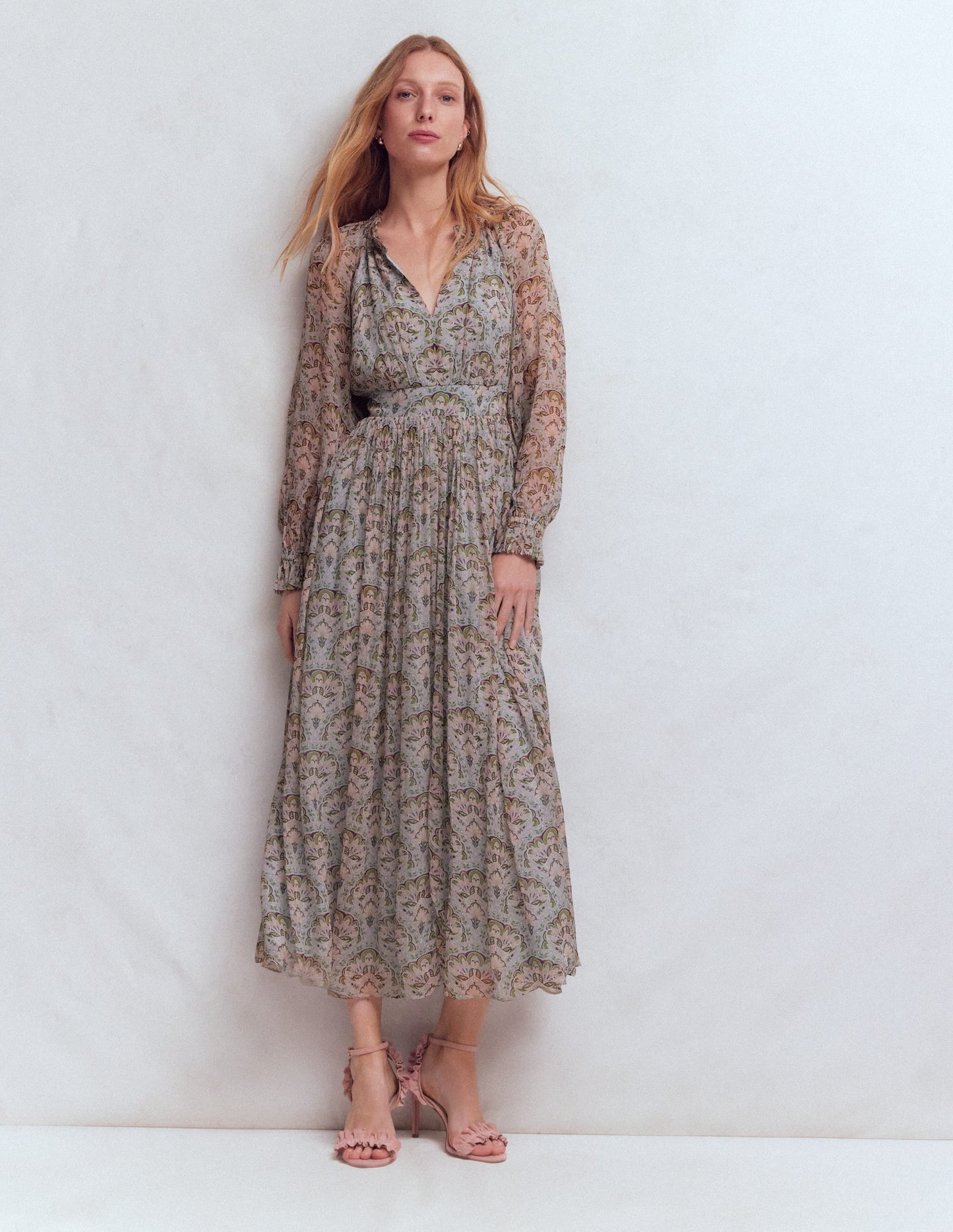 Romantic Ruffle Neck Dress-Multi Paradise Gardens