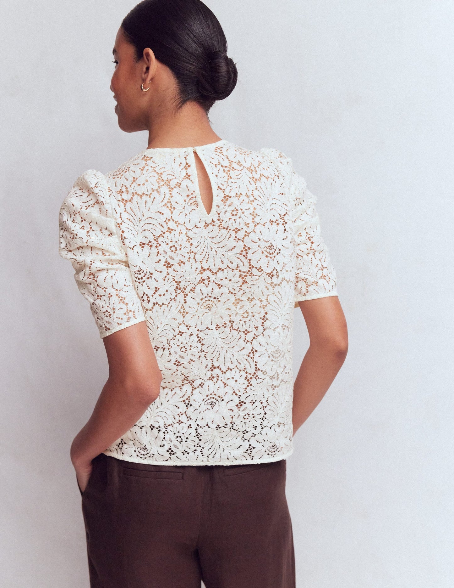 Pleat Sleeve Lace T-shirt-Ivory