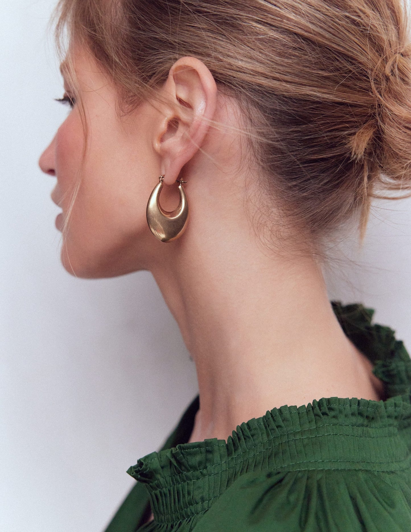 Chunky Curve Hoops-Gold Colour