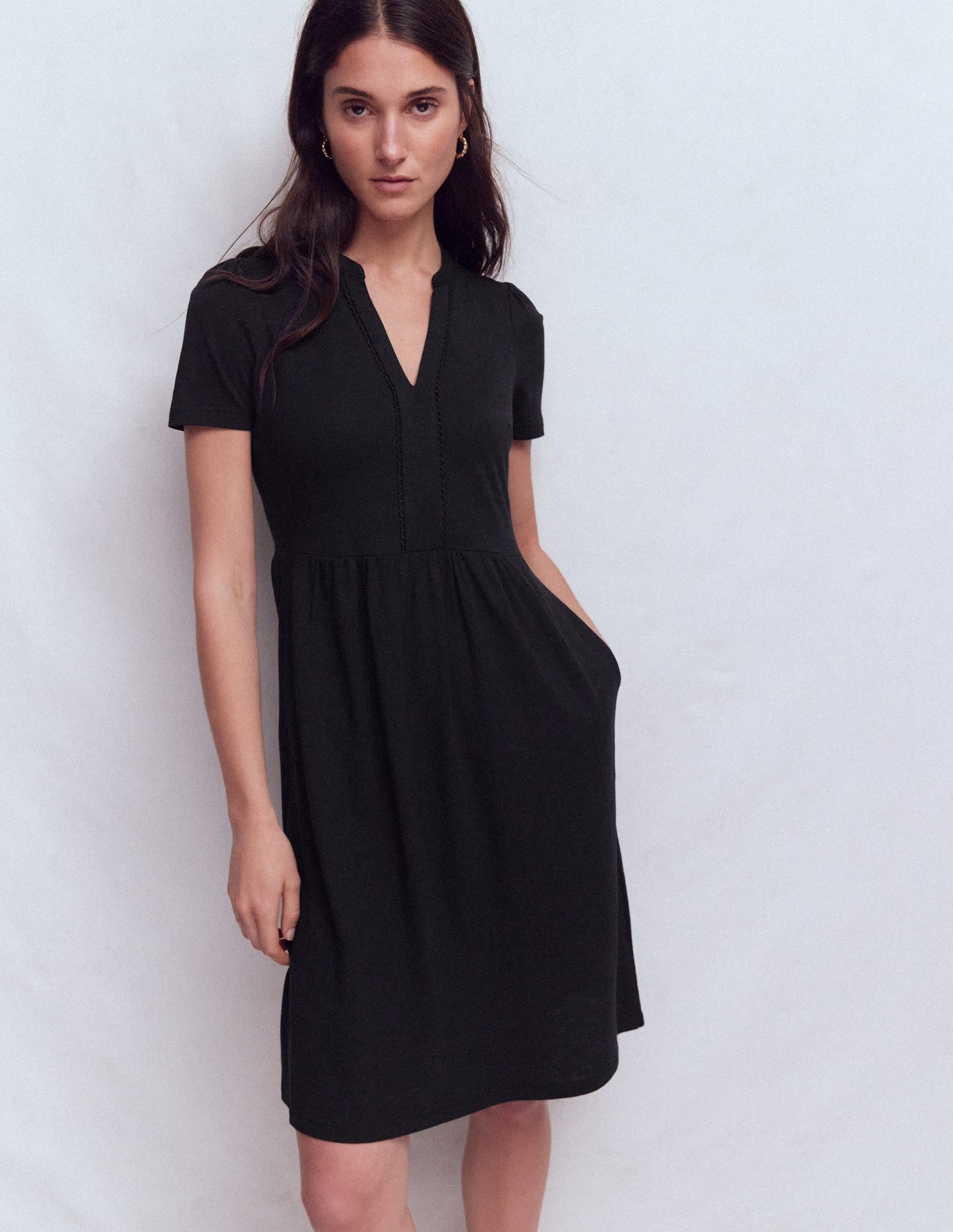 Naomi Short Sleeve Dress-Black