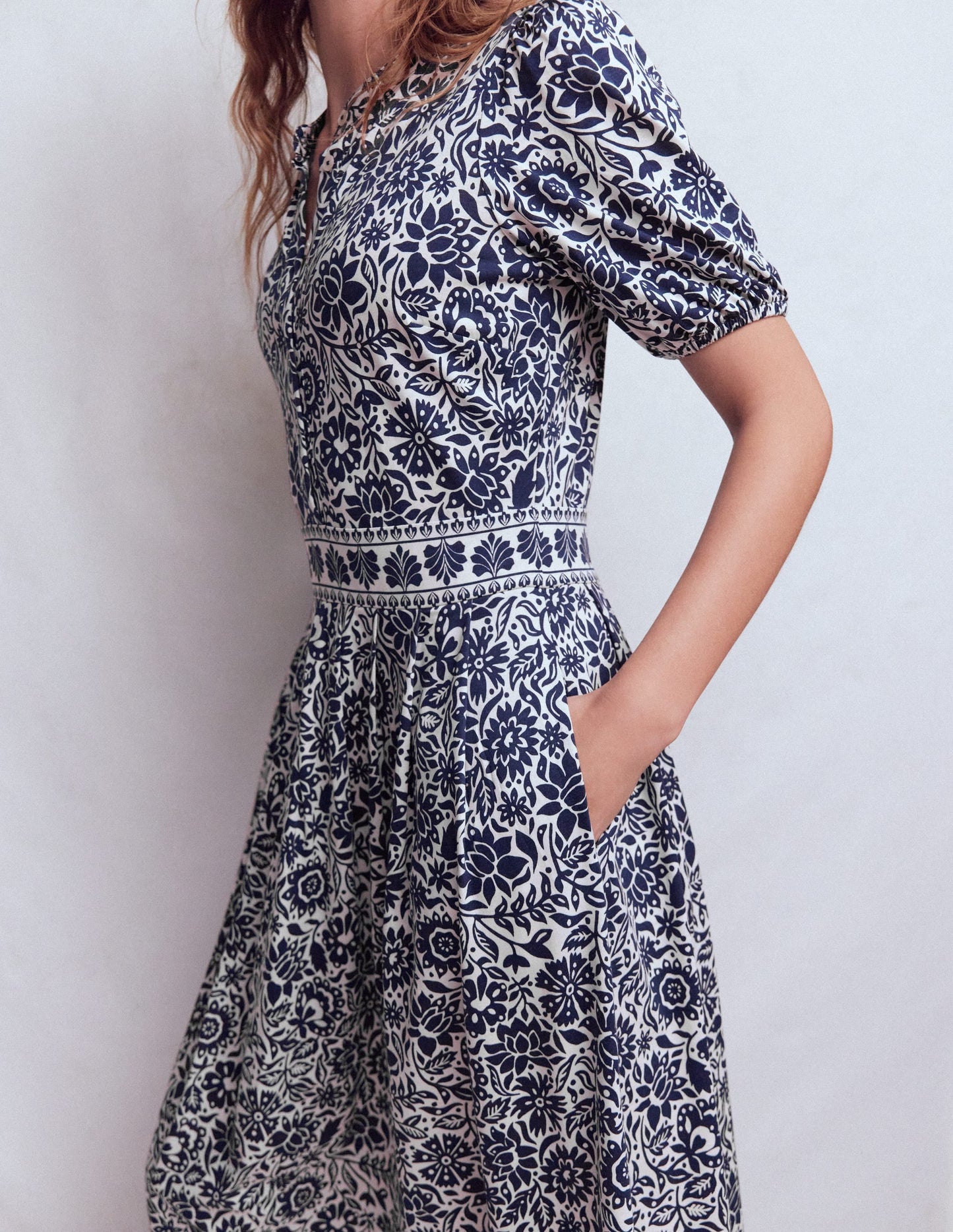 Amber Pleat Jersey Midi Dress-Navy, Meadow Scatter