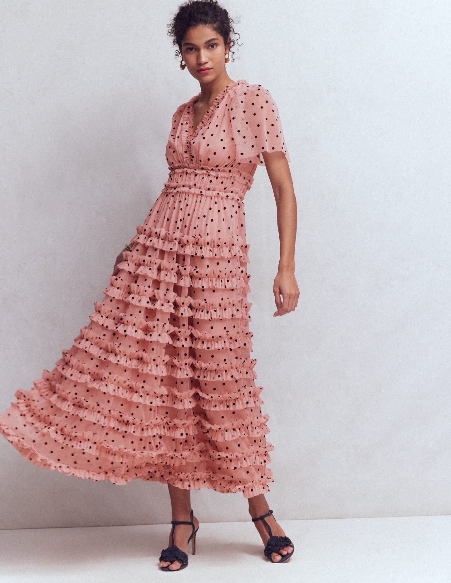 V-neck Ruffle Tulle Dress-Ivory Black Spot