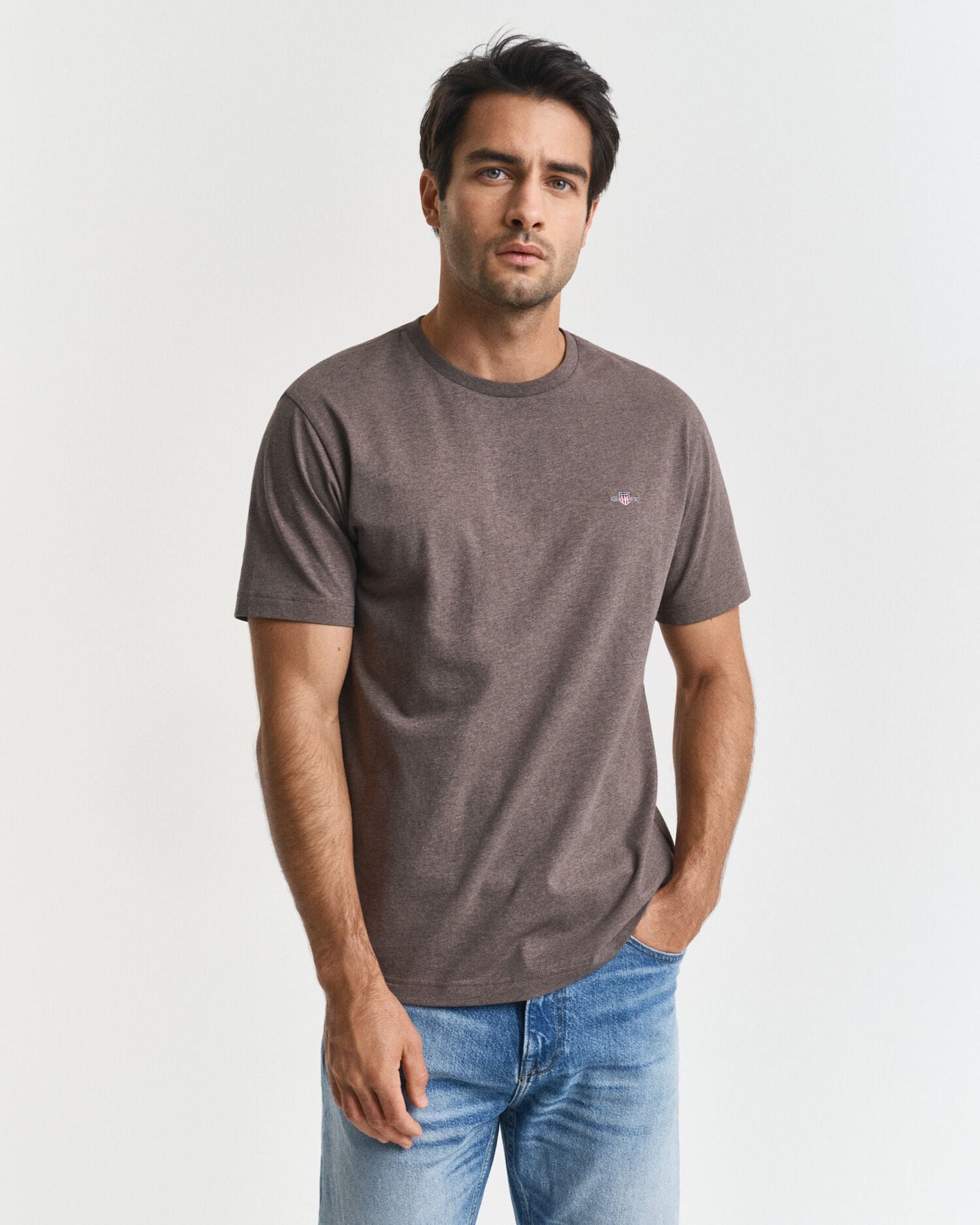 T-shirt Regular Coupe Droite avec Écusson