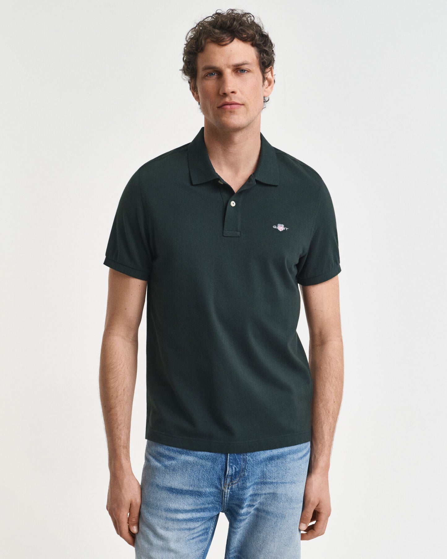 Regular Fit Piqué-Poloshirt mit Wappen