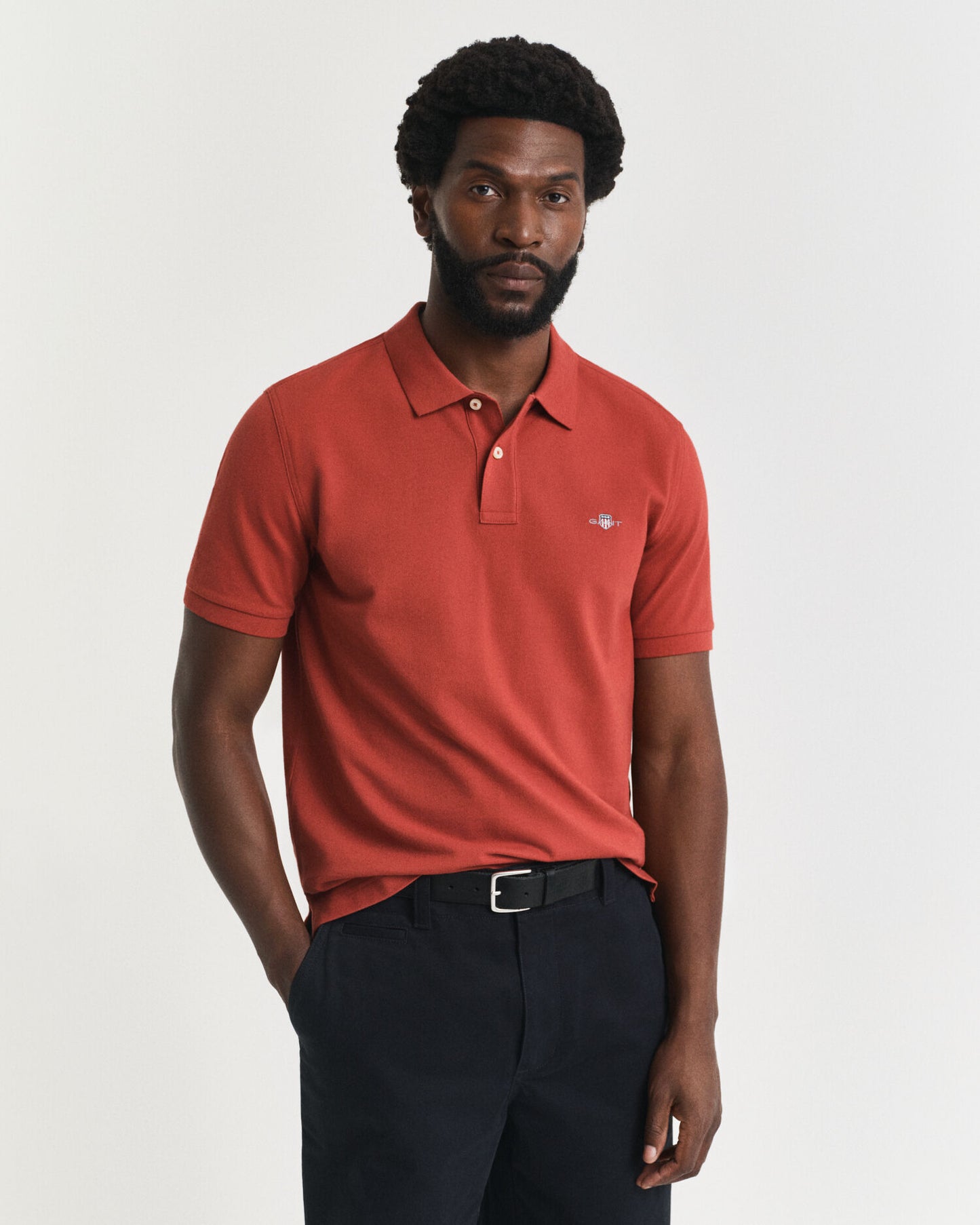 Regular Fit Piqué-Poloshirt mit Wappen